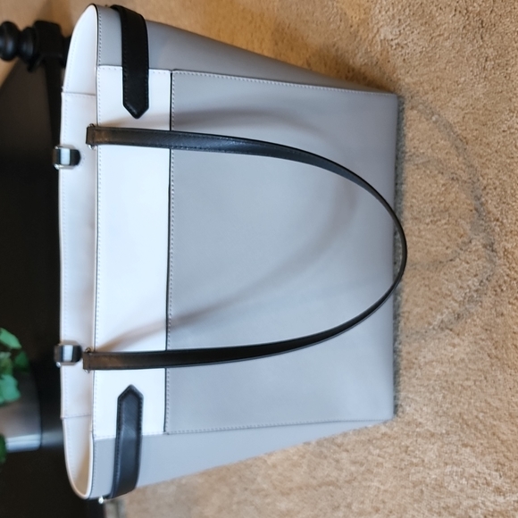 Kate Spade - Picture 2 of 13